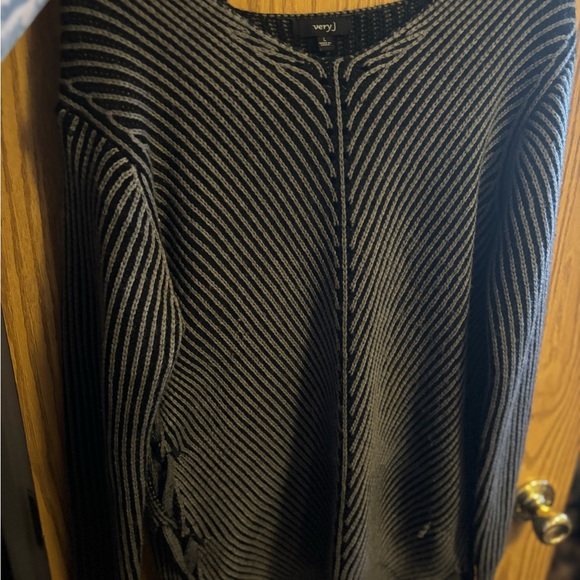 Very J brand sweater - Picture 4 of 7